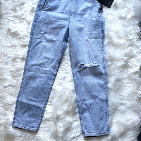 NWT Levi’s Mom Overalls - Size 29 - Picture 8 of 8